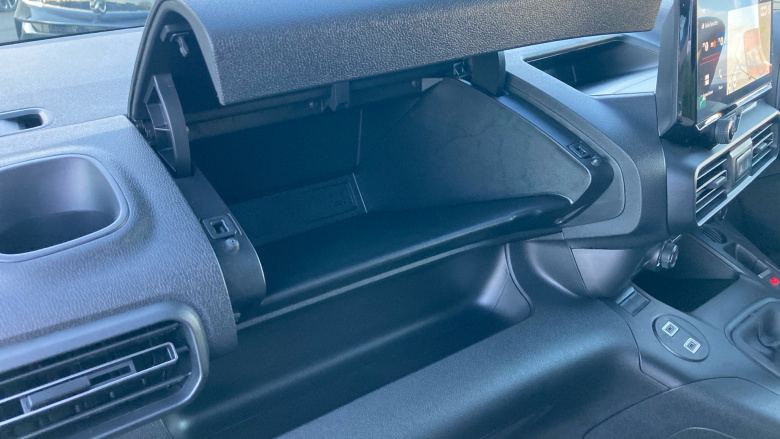 Vauxhall Combo Cargo Combo Diesel 1.5 Turbo D 100ps Pro H1 Van